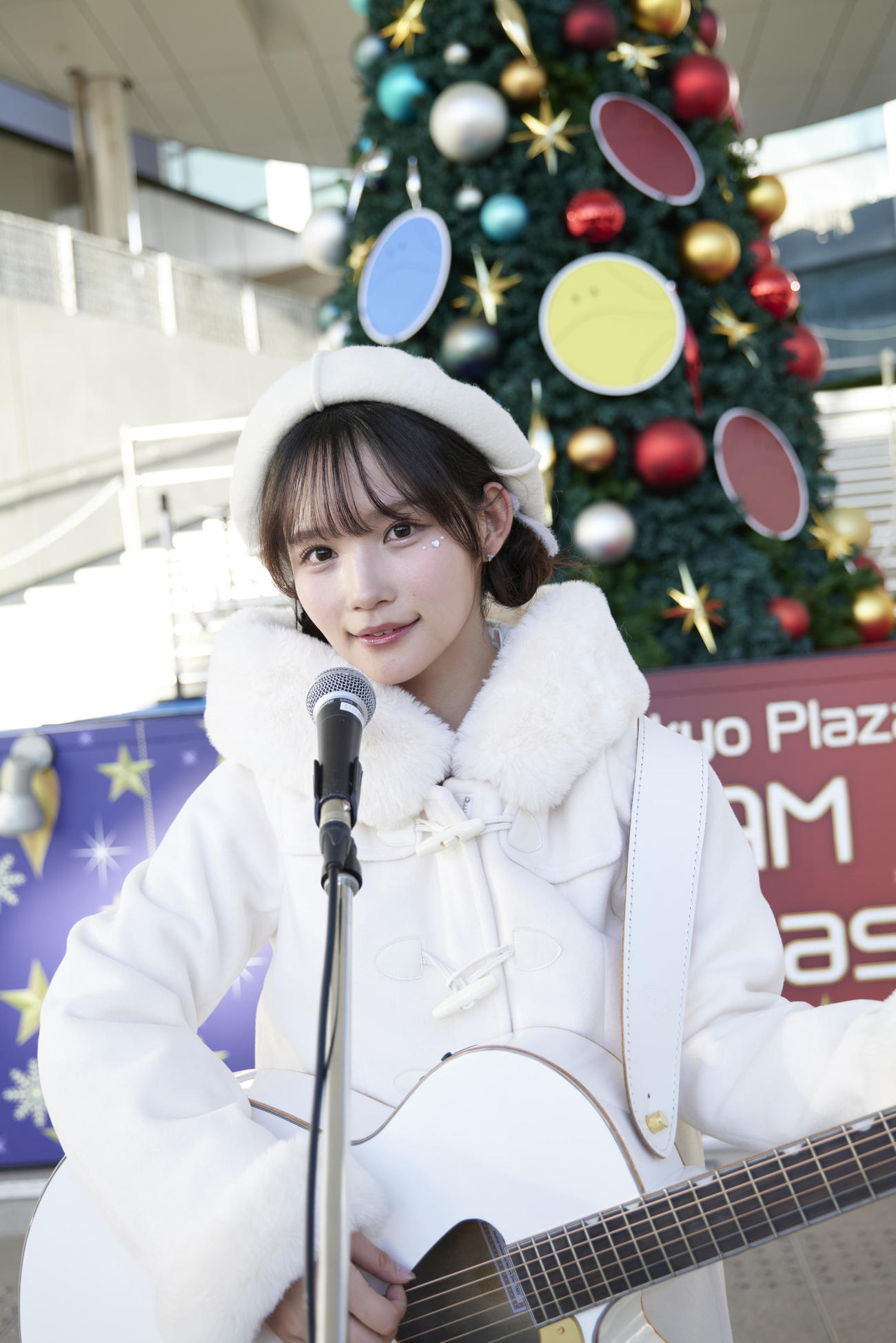 初のEP「spilt milk」発売記念フリーライブを行った矢作萌夏
