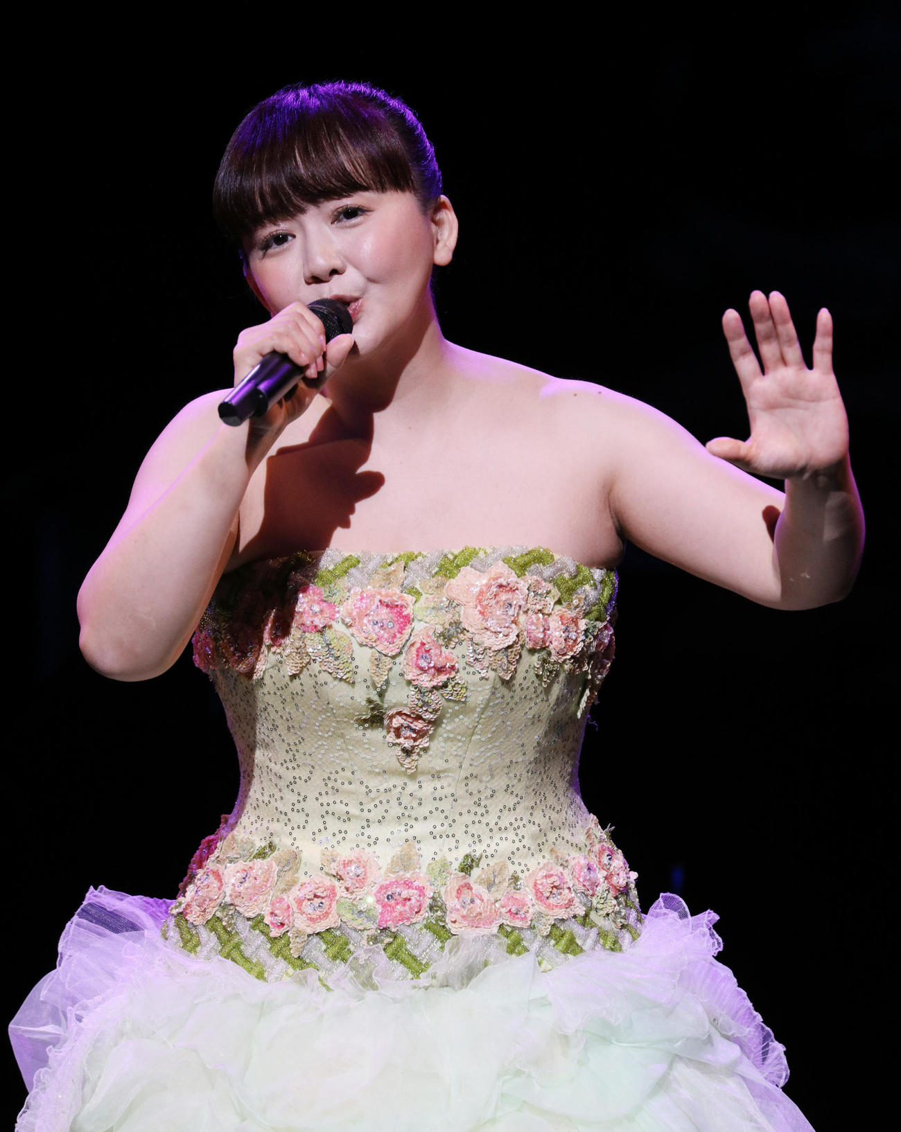 華原朋美（2023年11月撮影）