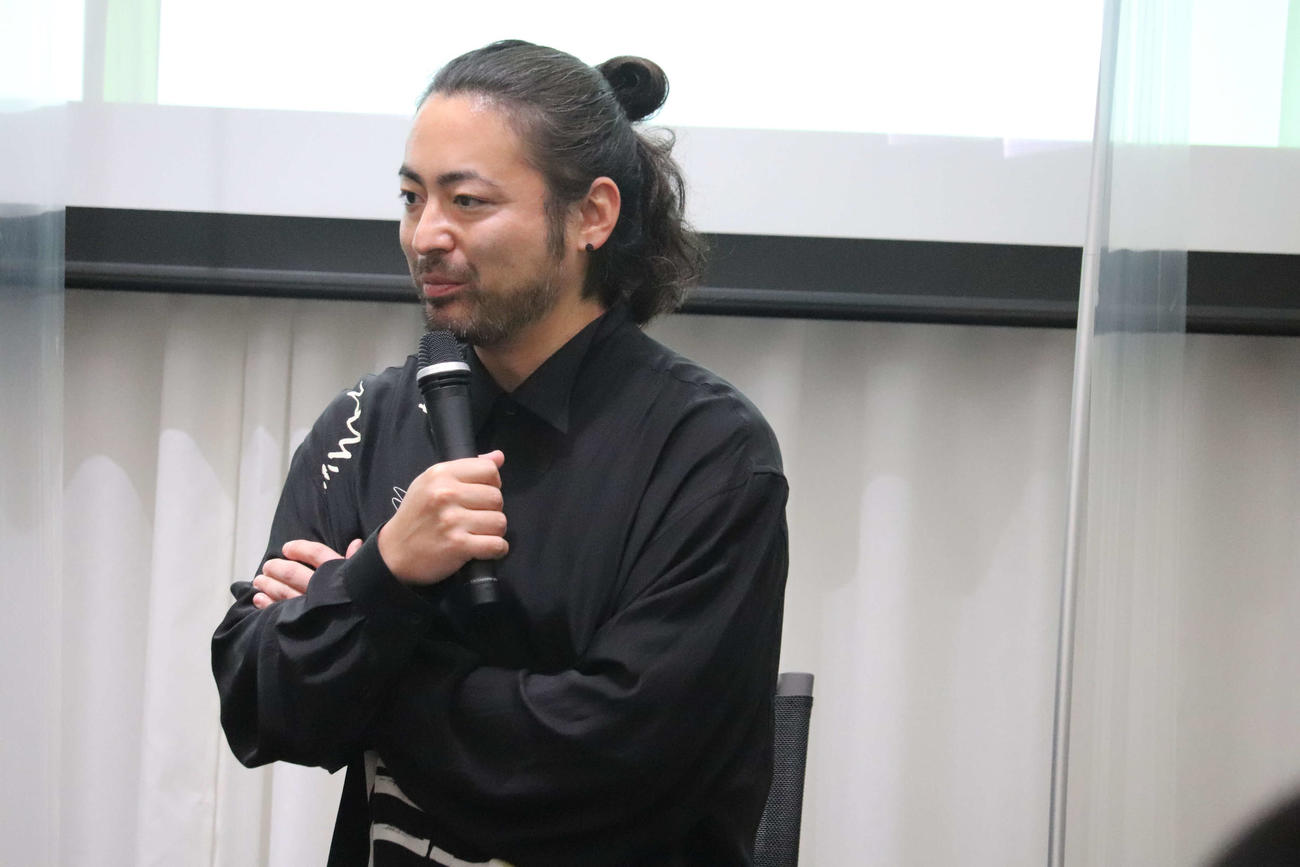 山田孝之（2022年6月撮影）