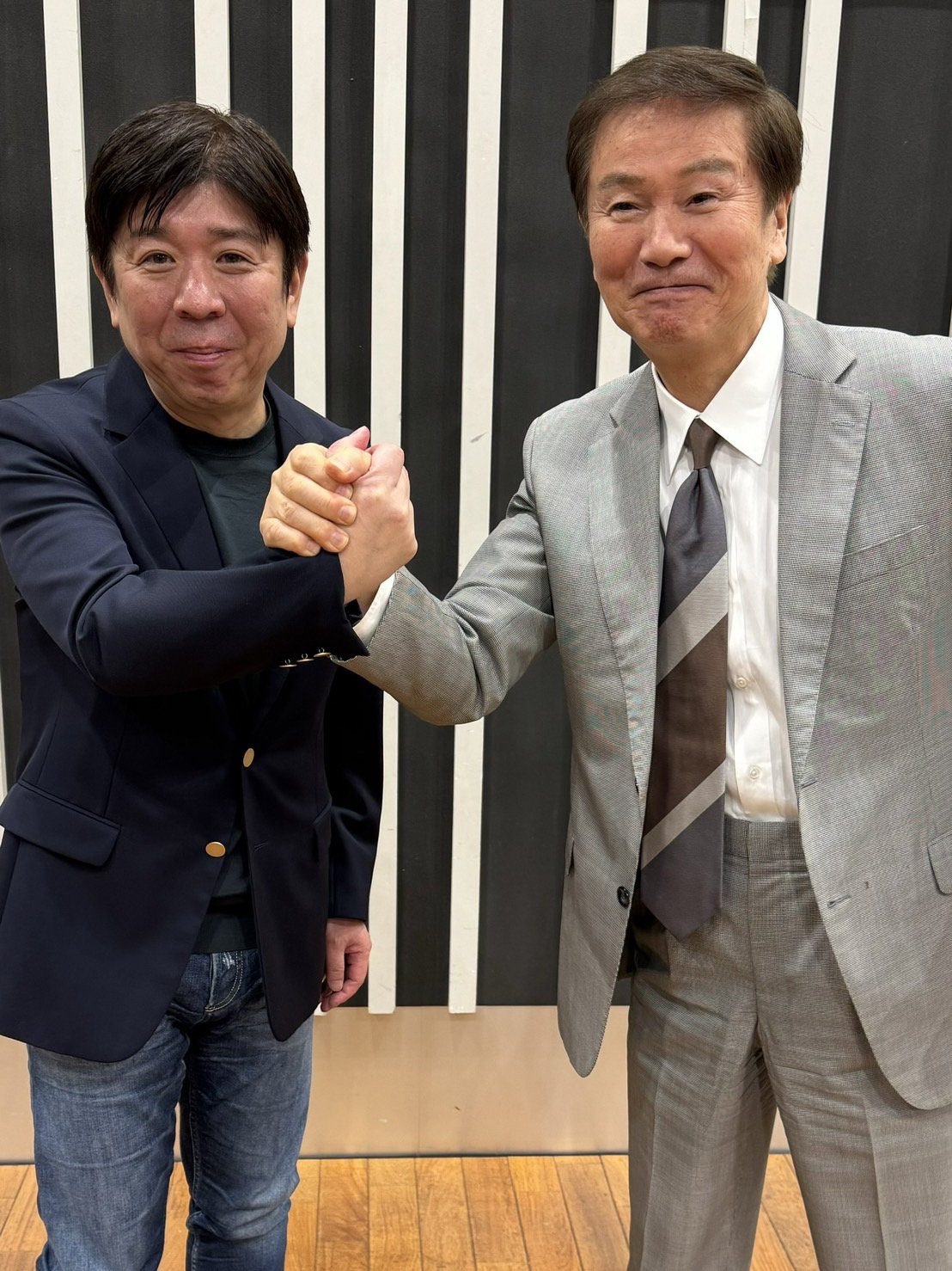 小池恒オリコン社長（左）と森田健作