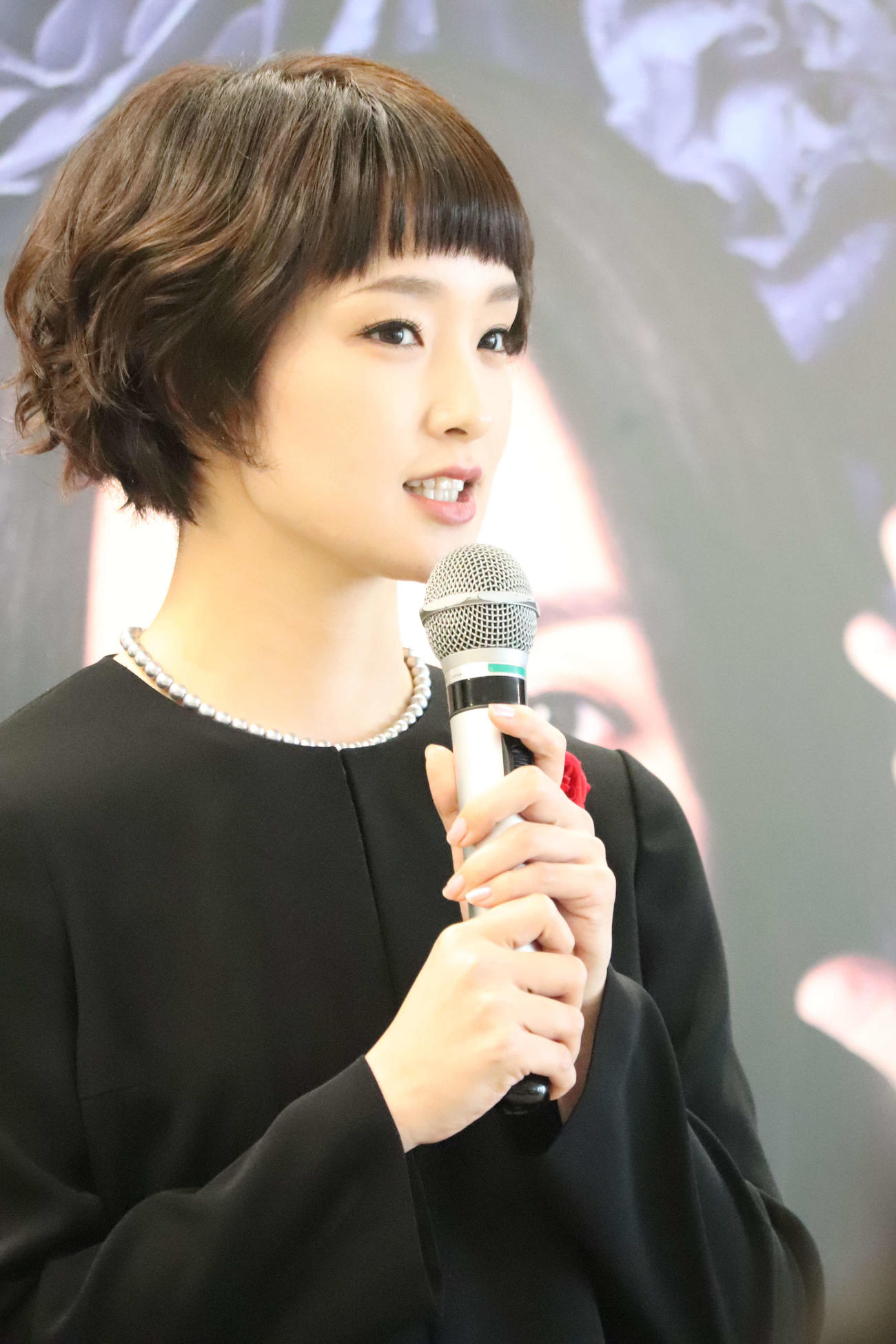 BSTBS1月期ドラマ「夫婦の秘密」制作発表会見に登壇した剛力彩芽（撮影・加藤理沙）