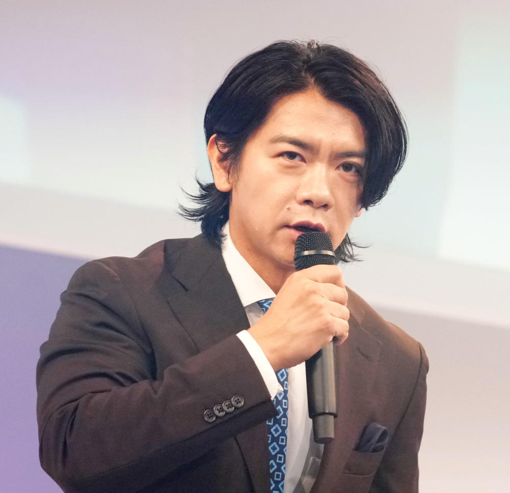 マヂカルラブリー野田（2023年11月撮影）