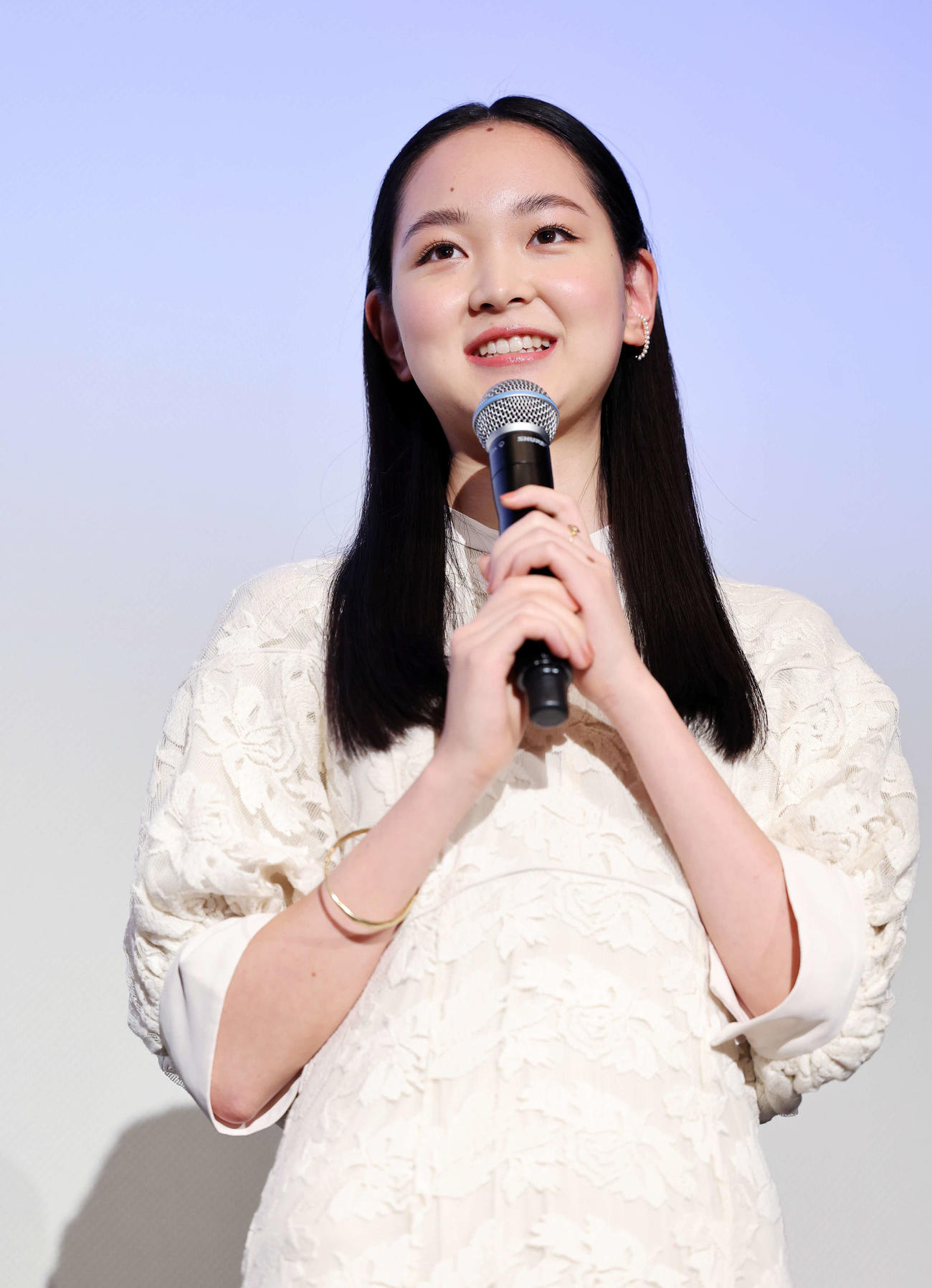 舞台あいさつに登壇した中野有紗（撮影・鈴木正人）