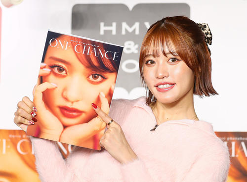 写真集発売記念イベントに登場した王林(撮影・足立雅史)