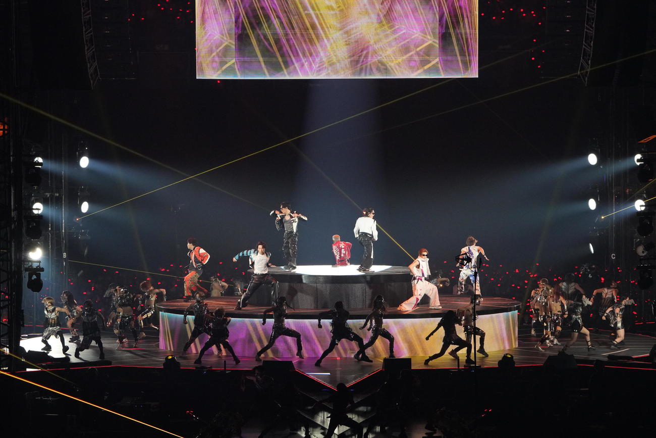 京セラドーム大阪でツアーファイナル公演を行った三代目　J SOUL BROTHERS