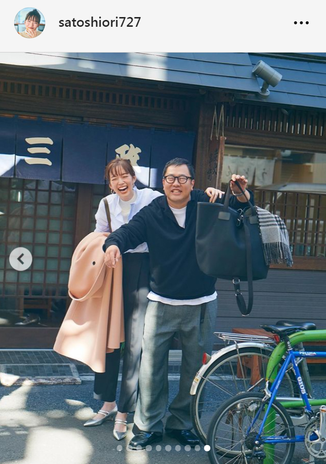 とにかく明るい安村と佐藤栞里（佐藤栞里のインスタグラムから）