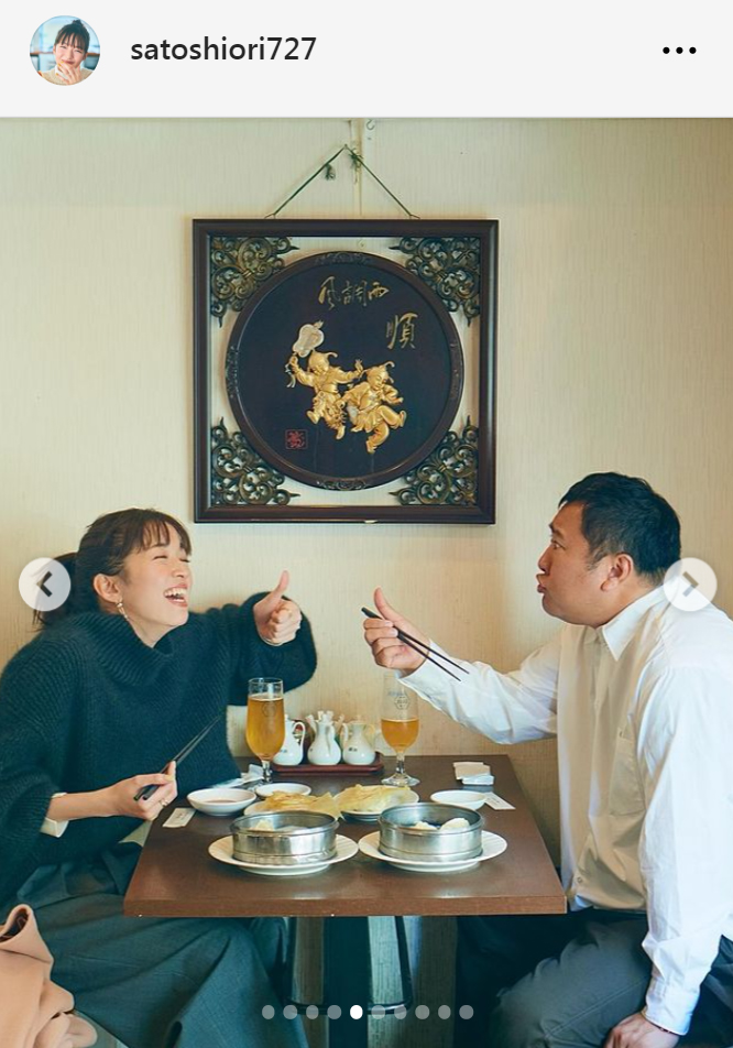 とにかく明るい安村と佐藤栞里（佐藤栞里のインスタグラムから）