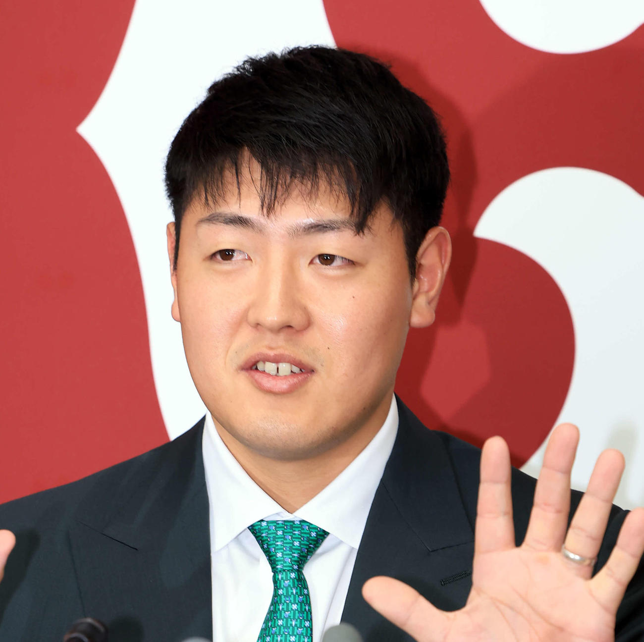巨人岡本和（2023年12月6日撮影）