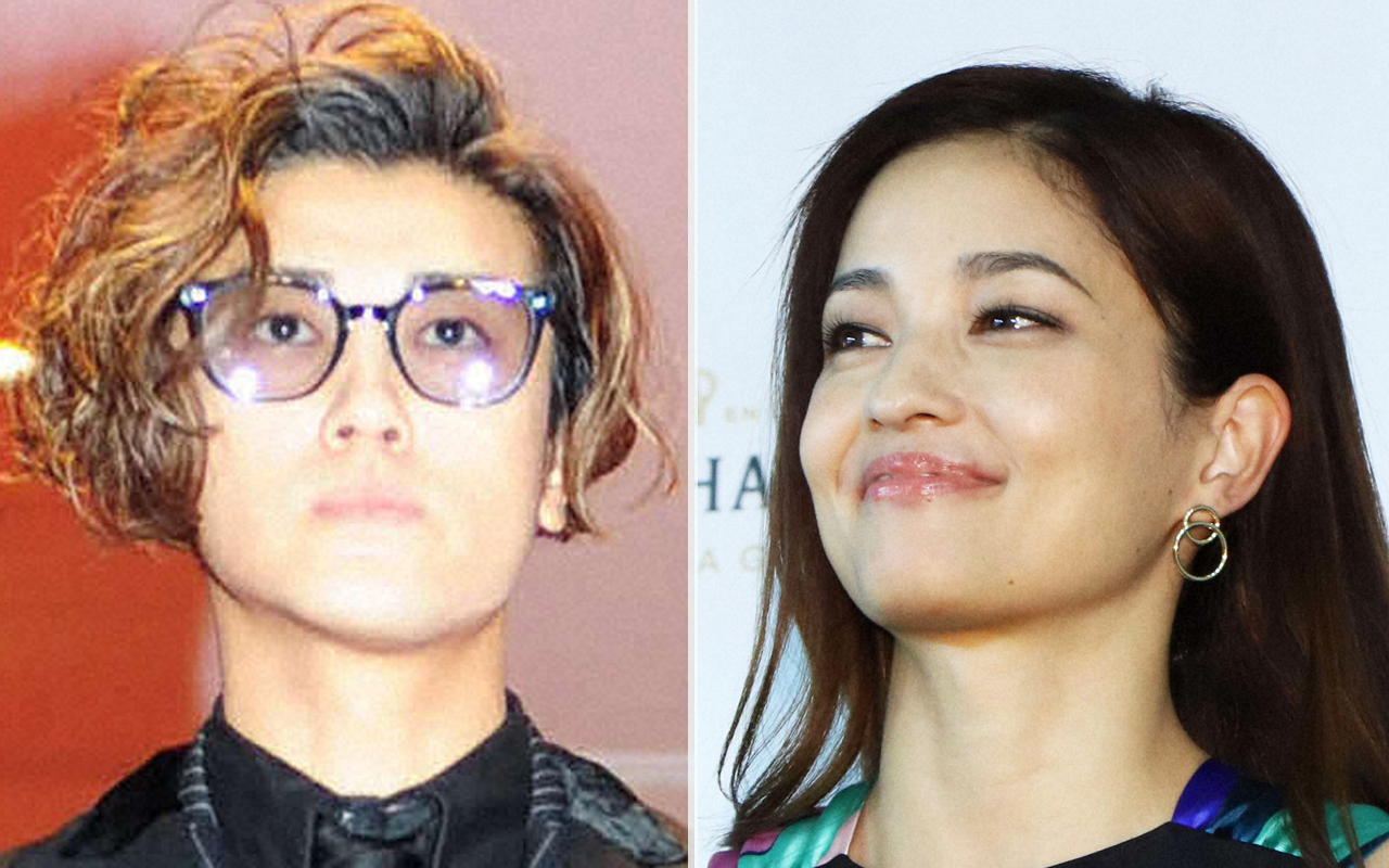 赤西仁（左）と黒木メイサ