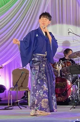 恒例のクリスマスディナーショーを開催した松阪ゆうき