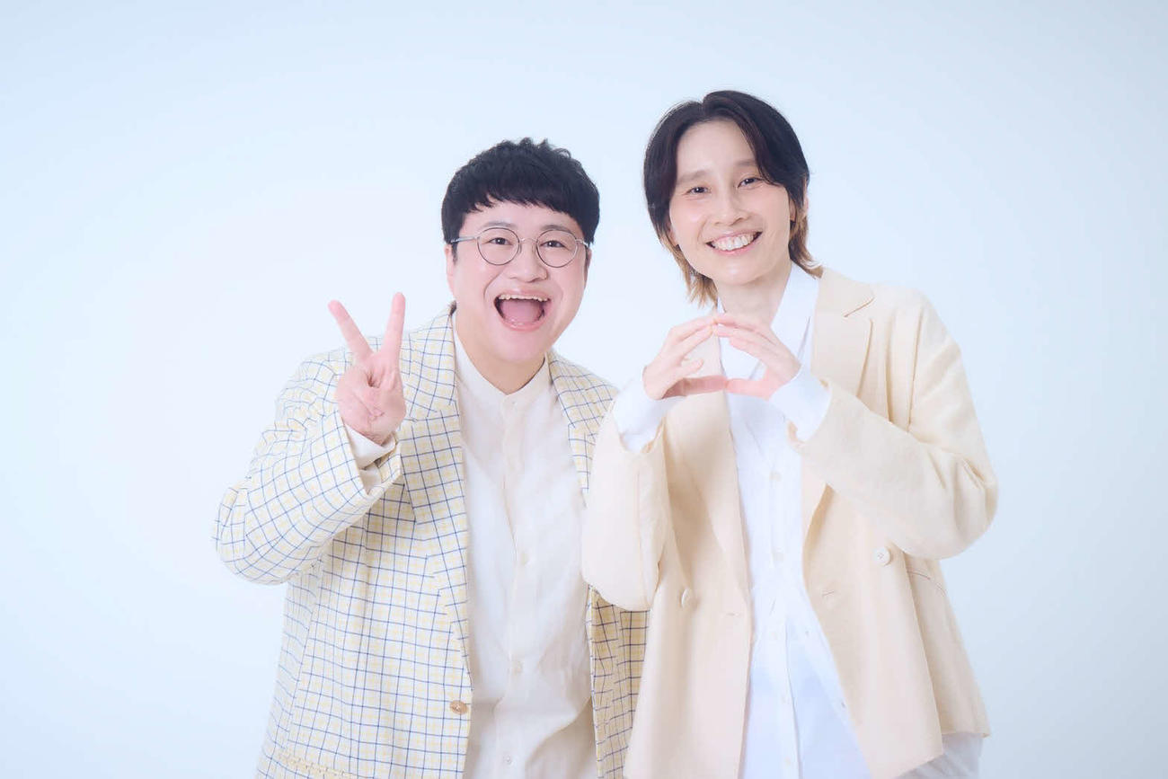 ハリセンボンの近藤春菜（左）と箕輪はるか