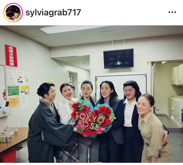 シルビア・グラブのインスタグラムから
