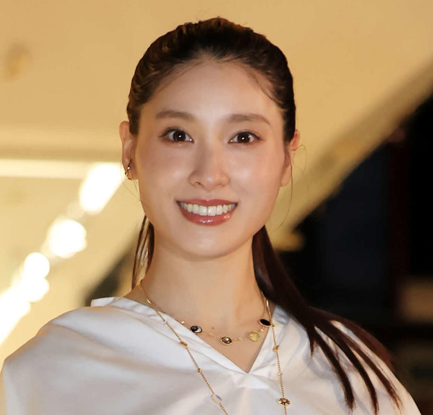 土屋太鳳（23年11月撮影）
