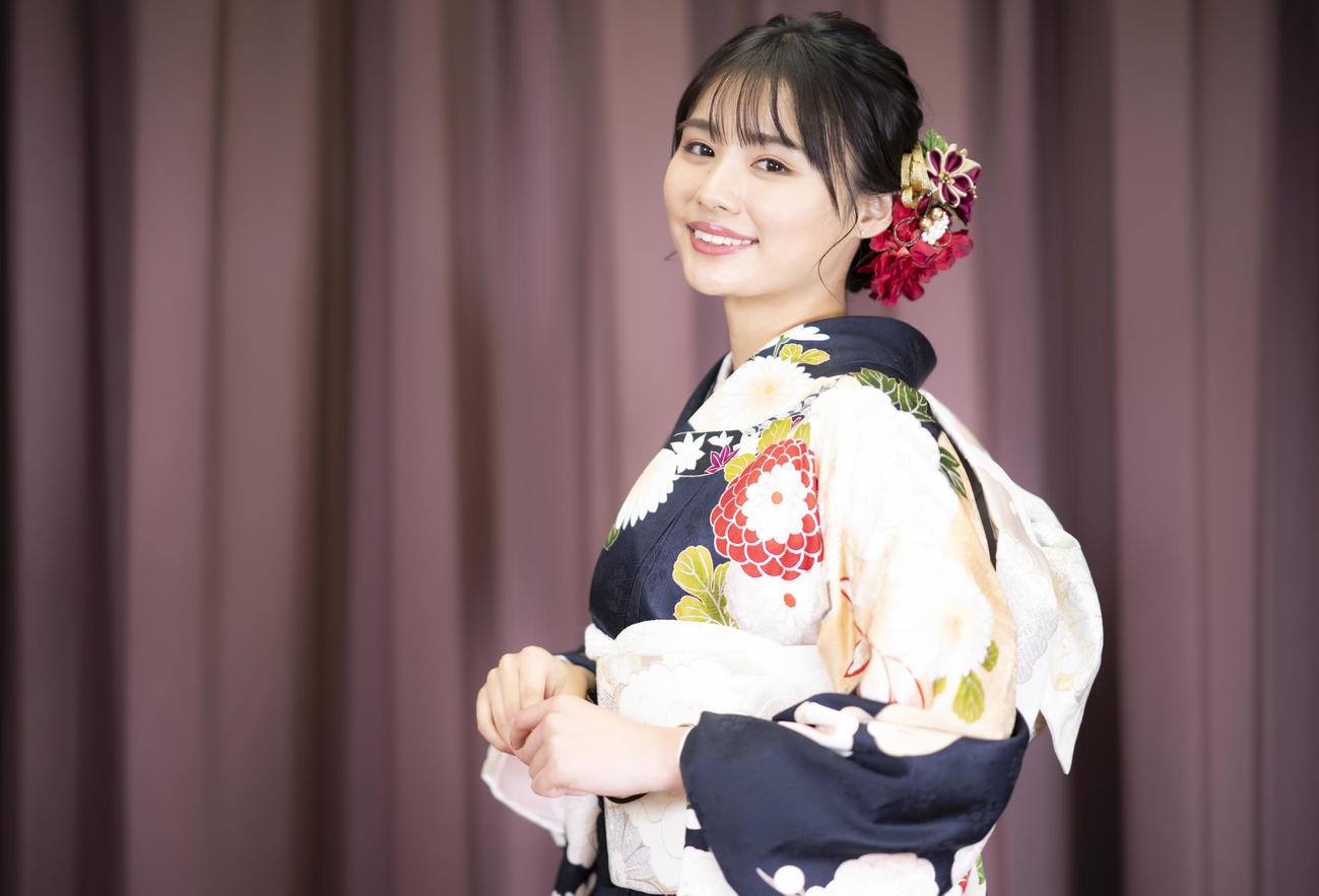かわいい表情も上品な美しさも併せ持つ豊島心桜（撮影・垰建太）