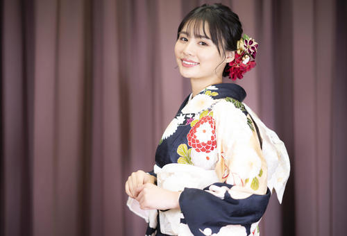 かわいい表情も上品な美しさも併せ持つ豊島心桜(撮影・垰建太)