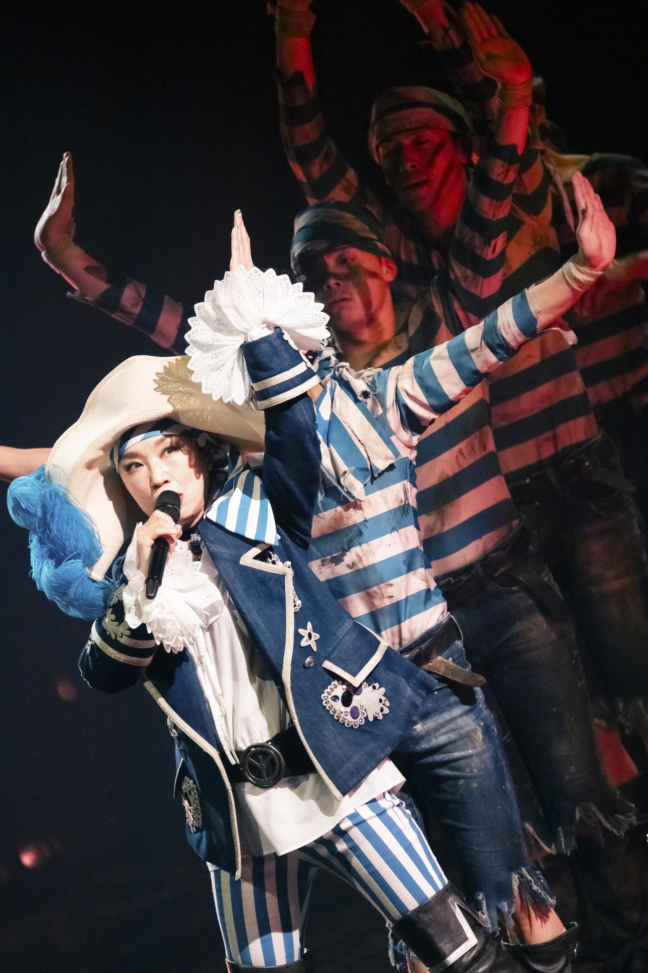 50周年記念の全国アリーナツアー「The Journey」のファイナル公演を行った松任谷由美（撮影・田中聖太郎）