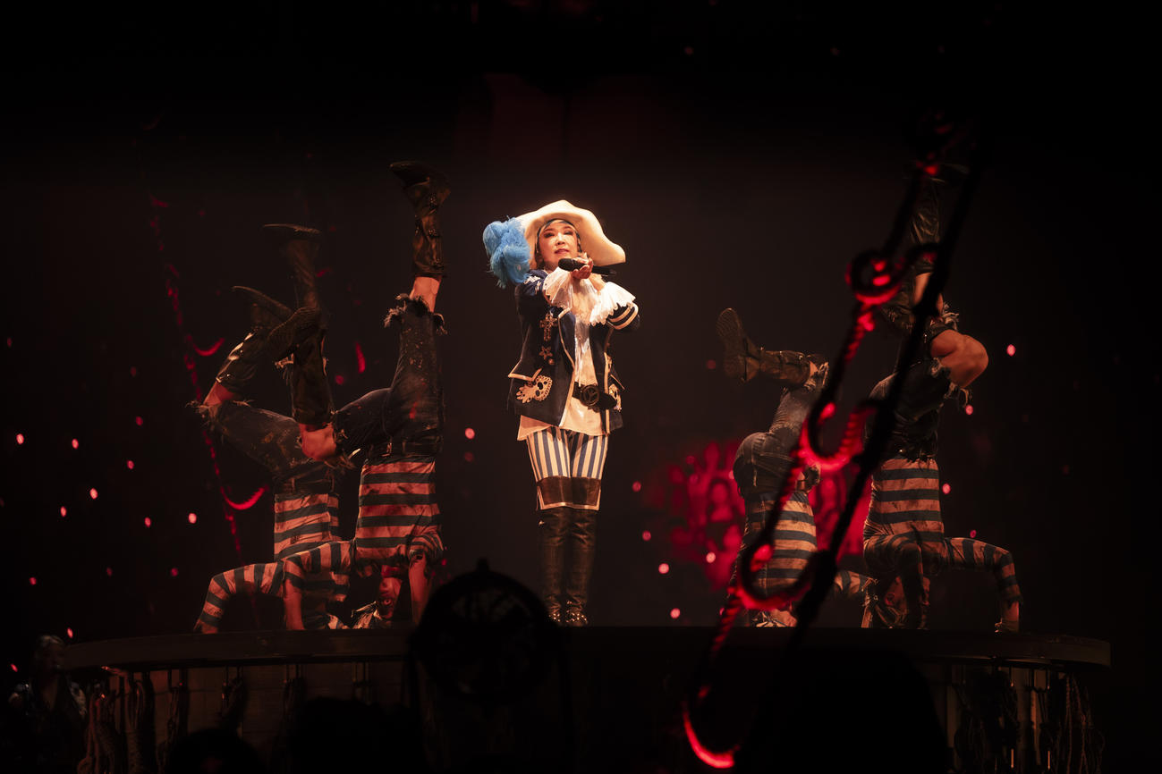 50周年記念の全国アリーナツアー「The Journey」のファイナル公演を行った松任谷由美（撮影・田中聖太郎）