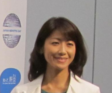 高田万由子（2012年7月撮影）