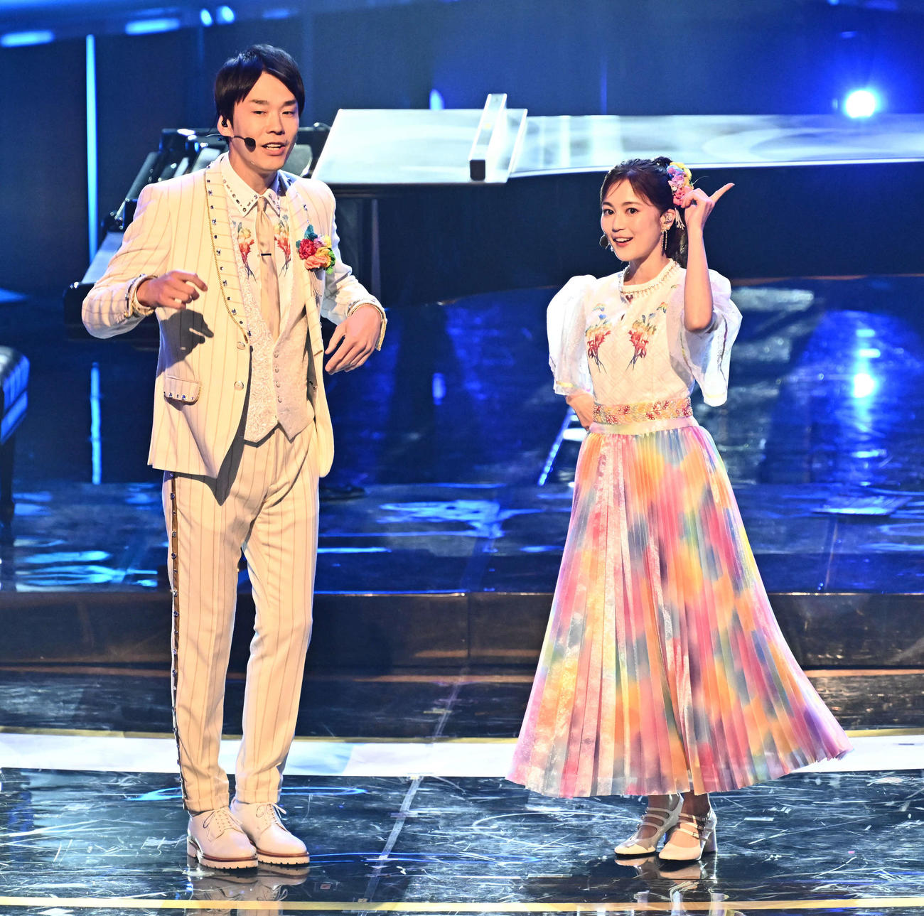 紅白歌合戦で熱唱するハマいく（撮影・滝沢徹郎）