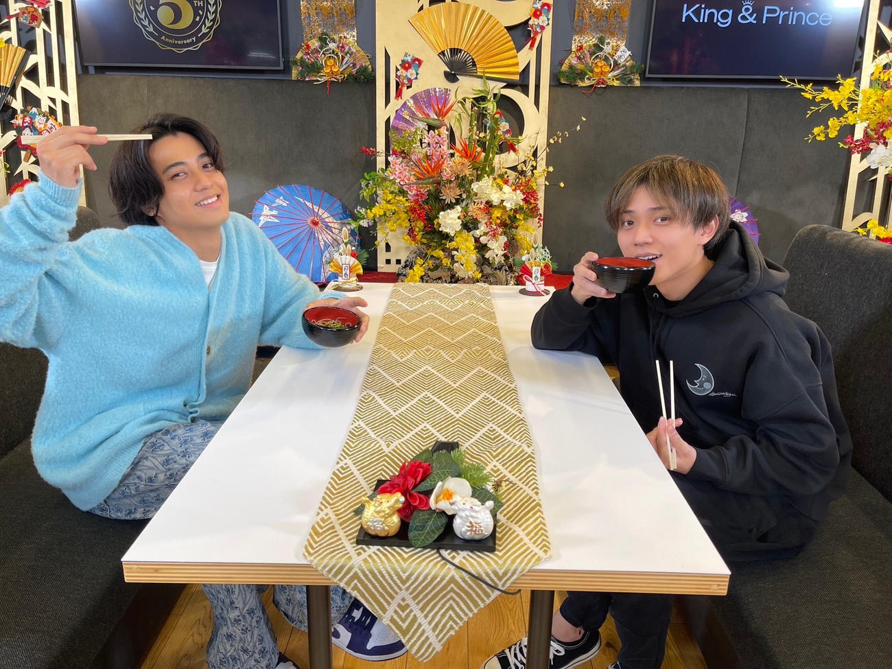 大みそかに生配信を行ったKing＆Prince。高橋海人（左）と永瀬廉