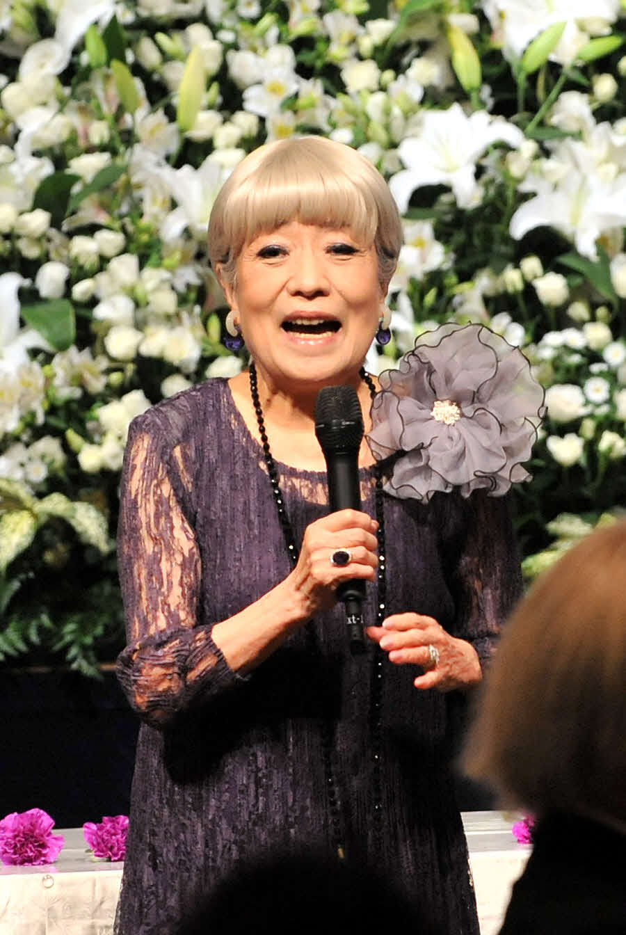 美空ひばりさんの23回忌法要に出席した中村メイコさん（11年6月撮影）