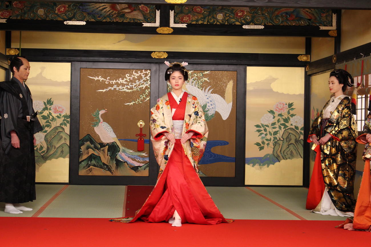 「大奥」の会見に出席した小芝風花