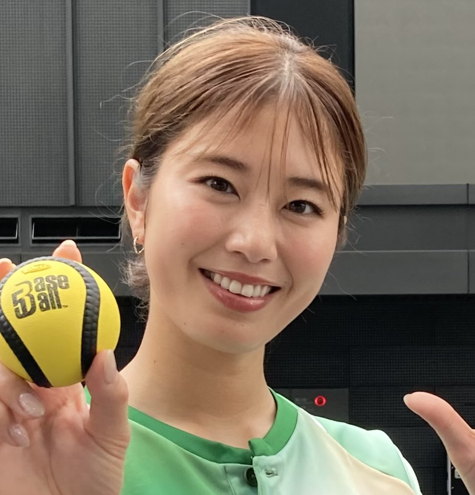 稲村亜美（2022年7月撮影）