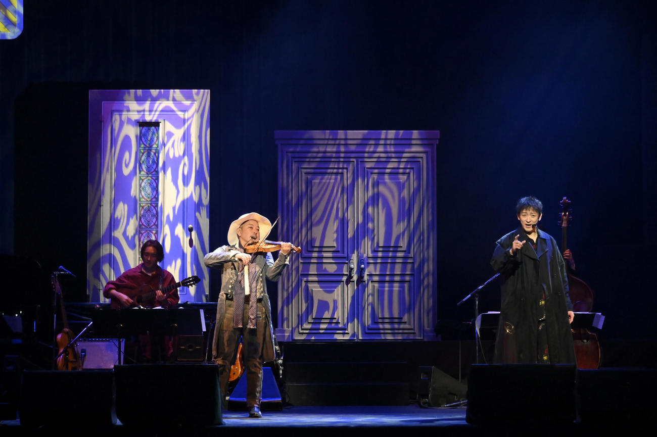 山本耕史（右）と古澤巌によるコンサートツアー「DANDYISM BANQUET 2」が始まった