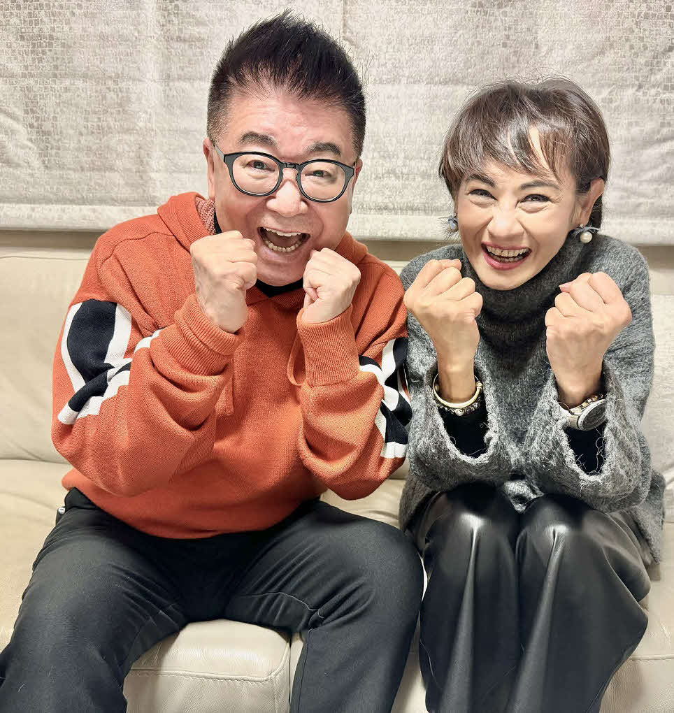 生島ヒロシ（左）とマリーン