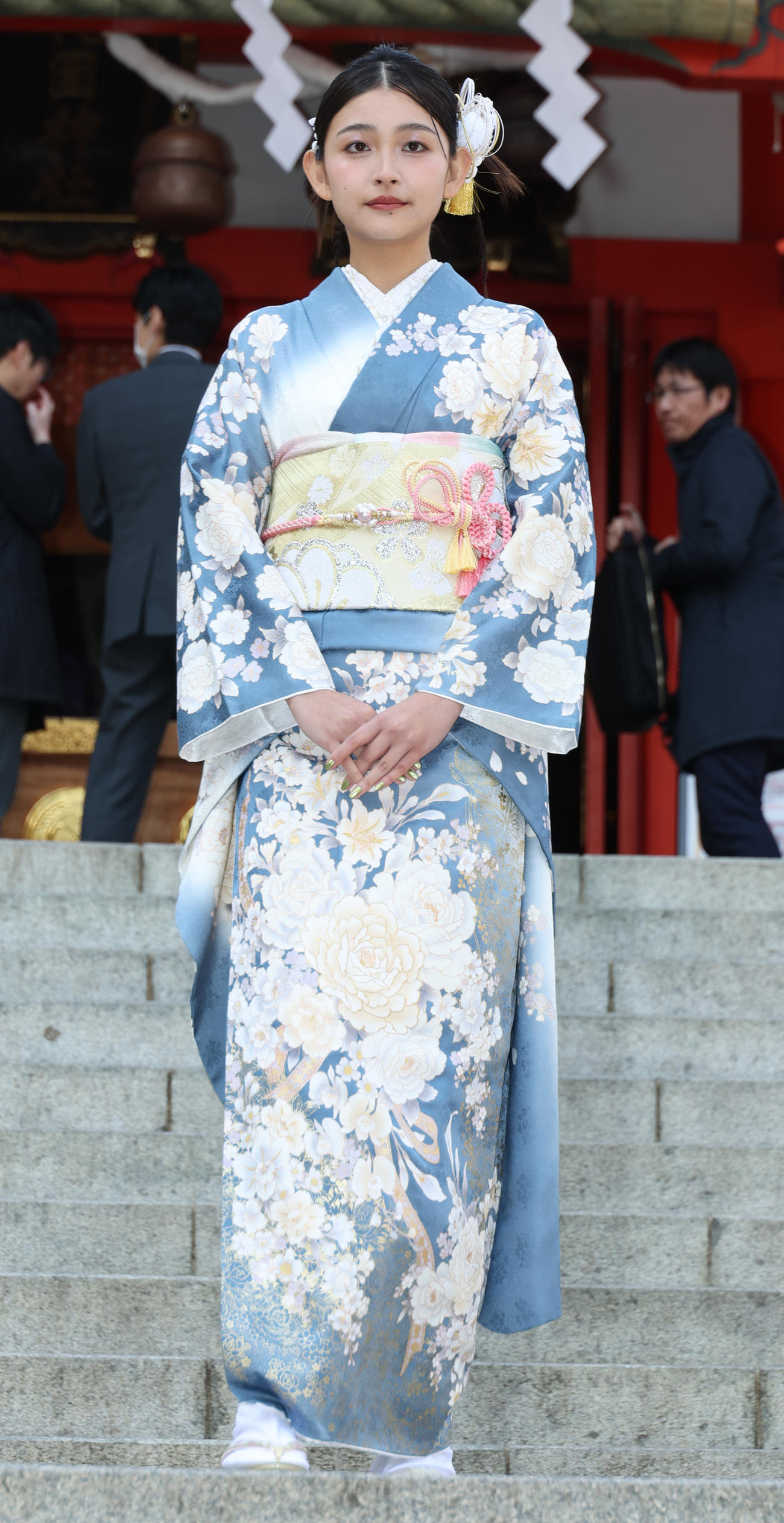 花園神社で新春参拝＆晴れ着お披露目会を行った花音（撮影・中島郁夫）