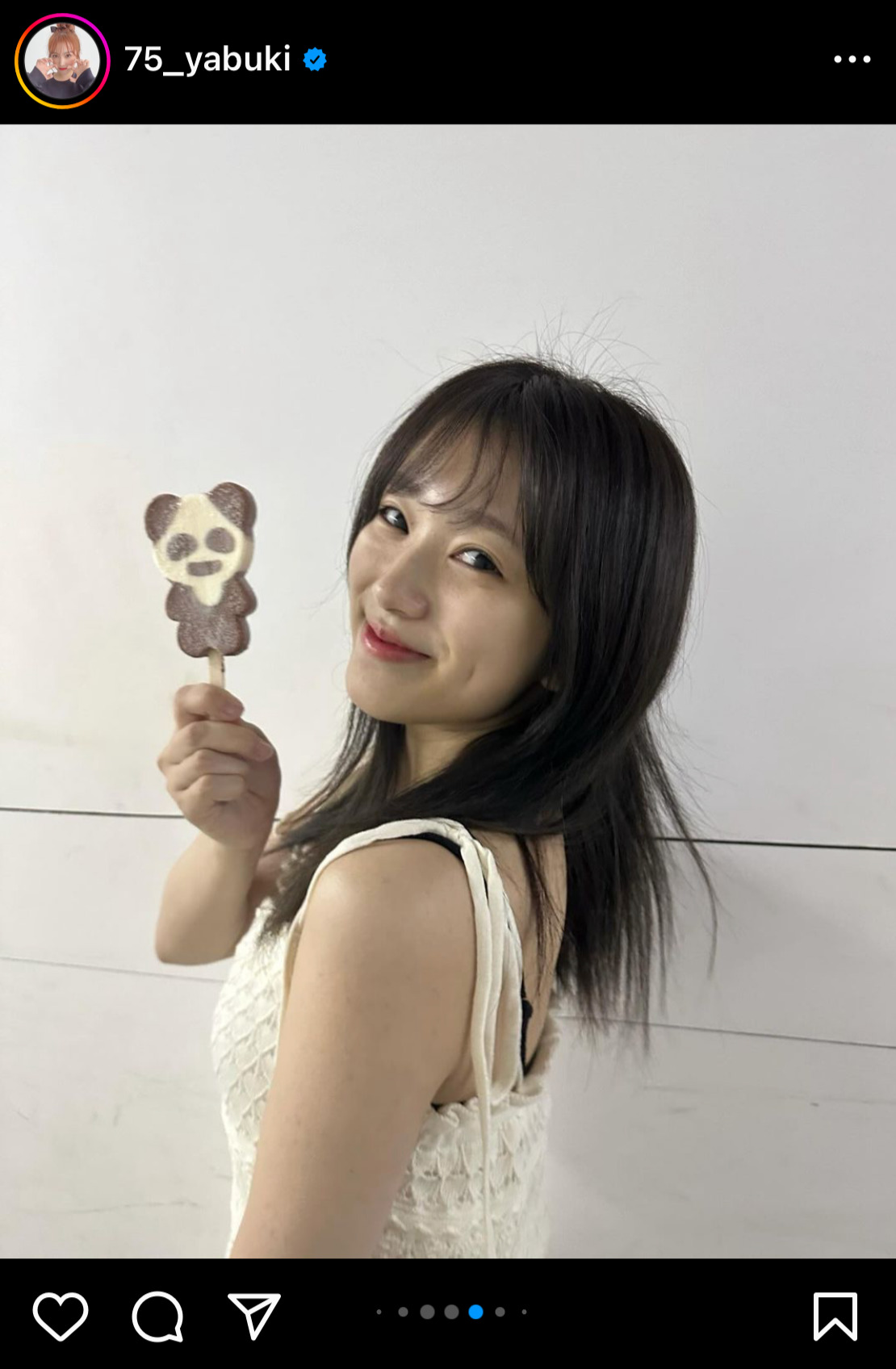 矢吹奈子のインスタグラムから