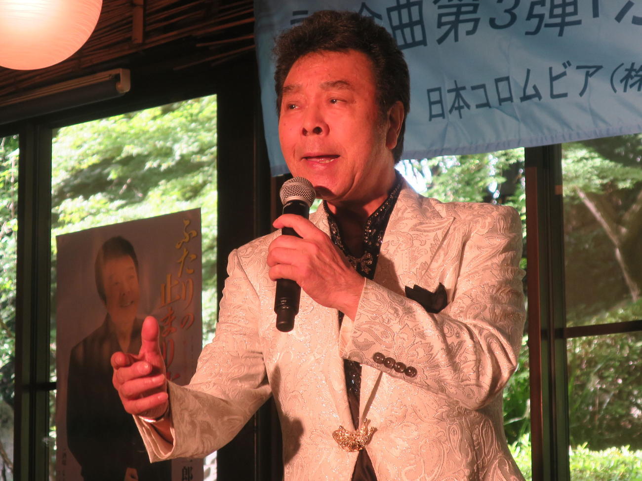 冠二郎さん（17年8月撮影）