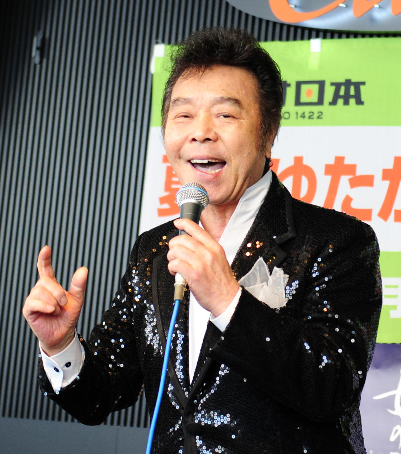 冠二郎さん（17年3月撮影）