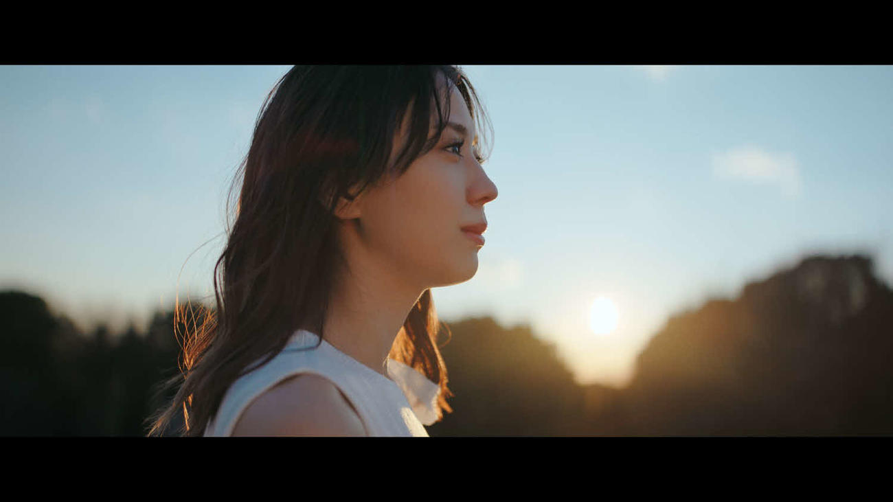 櫻坂46小林由依のソロ曲「君がサヨナラ言えたって・・・」のミュージックビデオ
