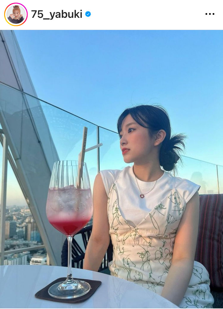 矢吹奈子のインスタグラムから