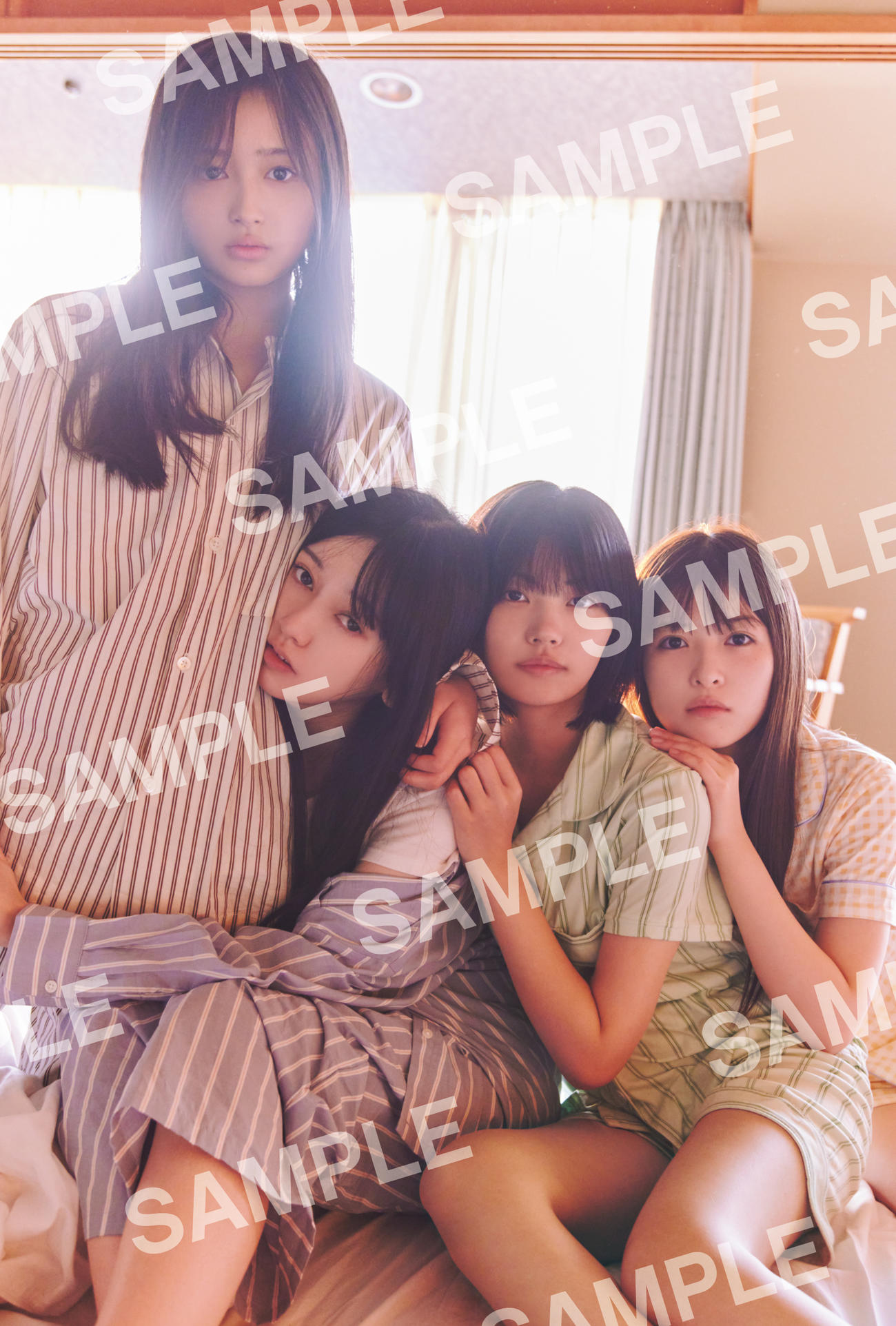 乃木坂46の5期生写真集「あの頃、乃木坂にいた」の特典ポストカード