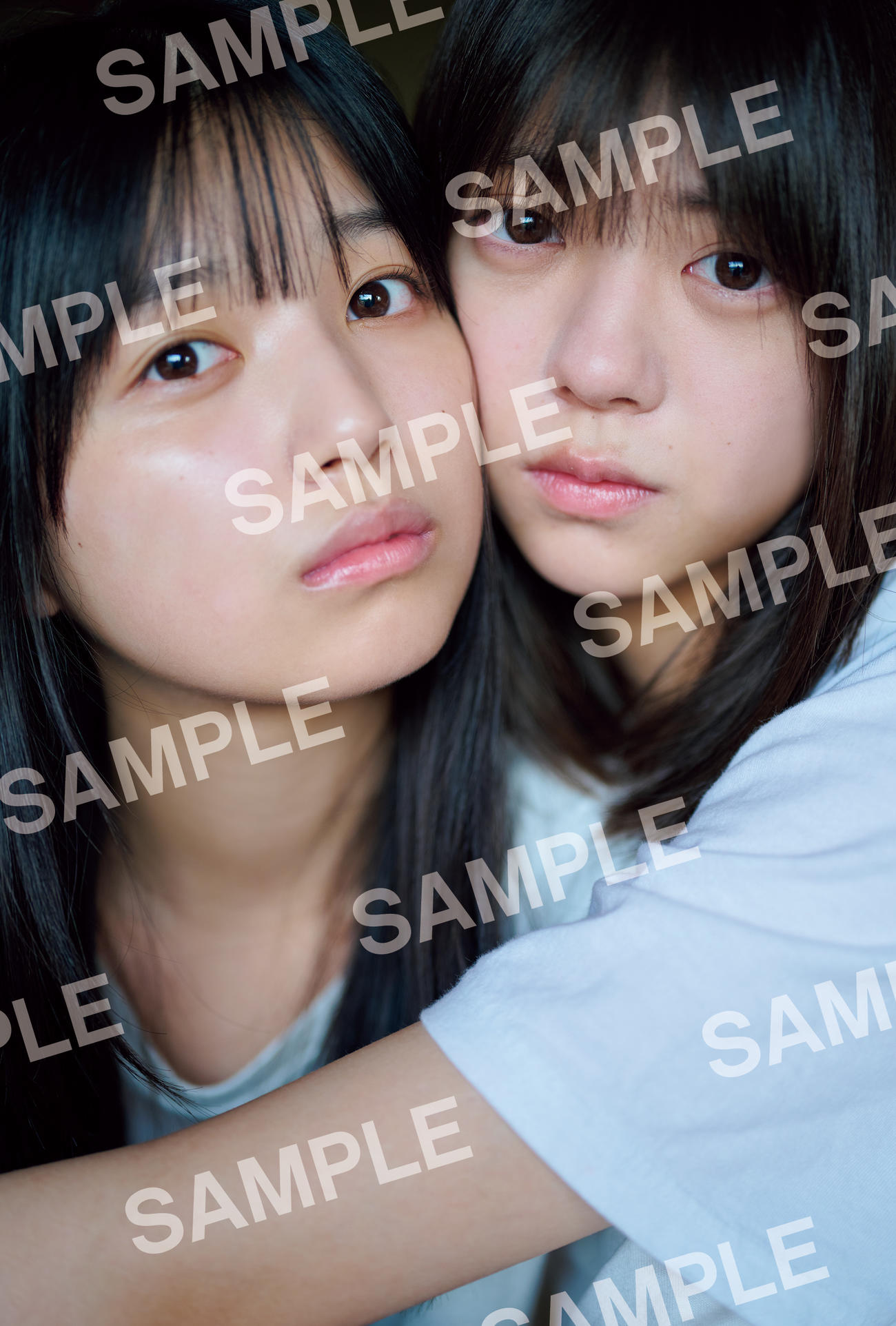 乃木坂46の5期生写真集「あの頃、乃木坂にいた」の特典ポストカード