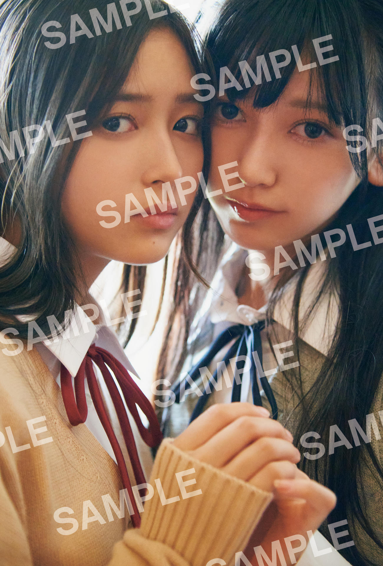 乃木坂46の5期生写真集「あの頃、乃木坂にいた」の特典ポストカード