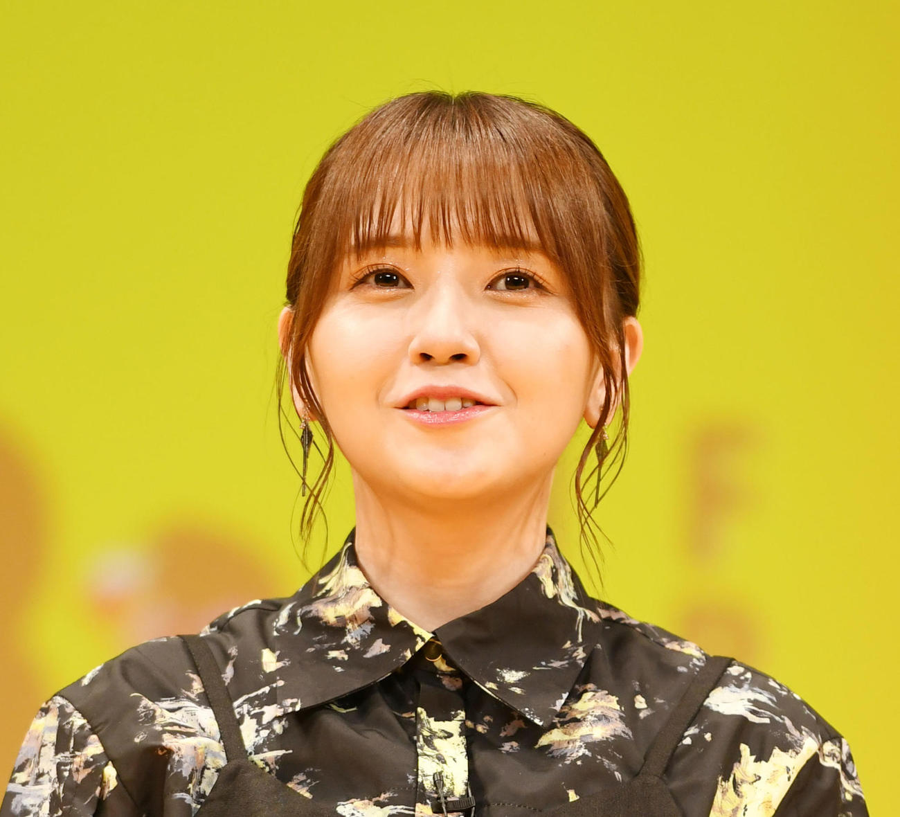 鬼頭明里（2023年7月撮影）