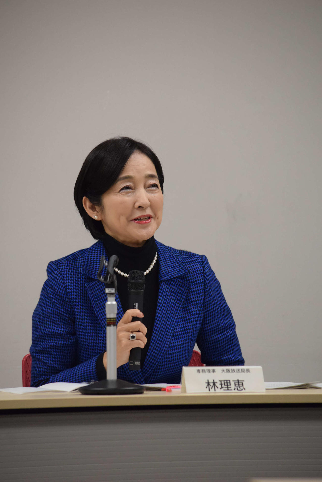 局長定例会見を開催した林理恵・NHK大阪放送局長（撮影・阪口孝志）