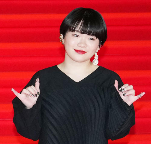 「モモッチとよっちゃんだ!」ブギウギ富田望生&伊原六花、なつぞら共演コンビの2ショット披露 - ドラマ : 日刊スポーツ