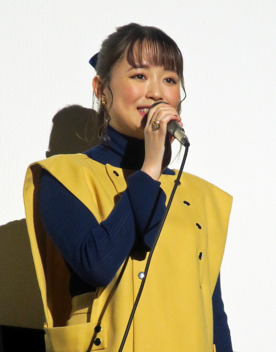 ドキュメンタリー映画「巡る、カカオ～神のフルーツに魅せられた日本人～」公開記念舞台あいさつでチョコレート愛を語る大原櫻子