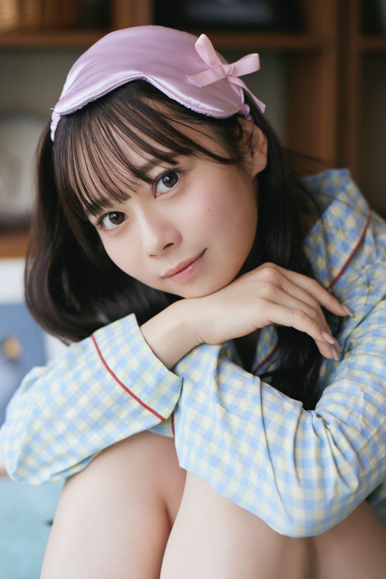 「ヤングガンガン」でグラビアを飾っている＃ババババンビ近藤沙瑛子（C）撮影／フジシロタカノリ