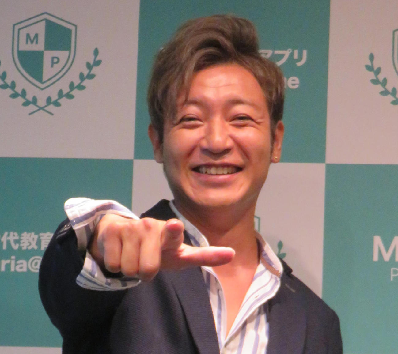 つるの剛士