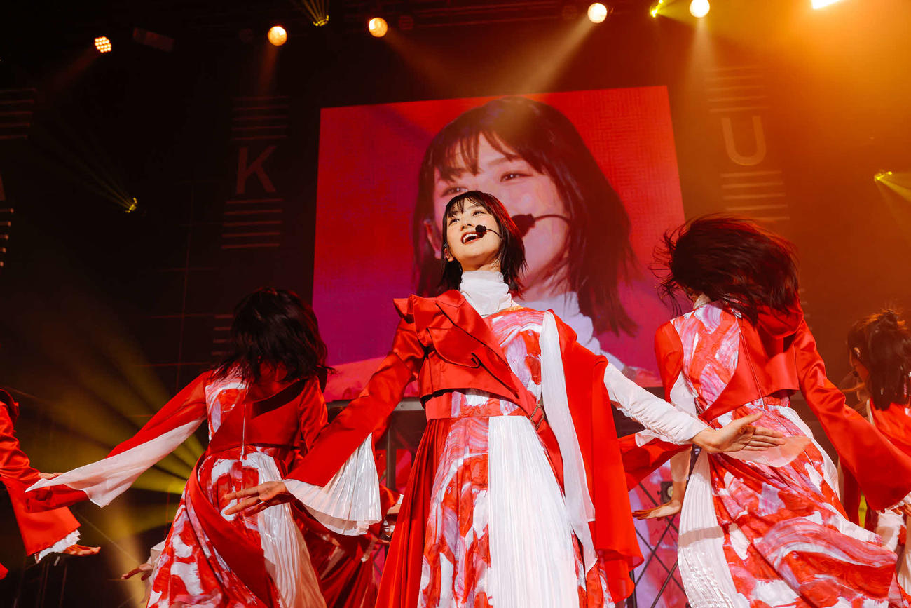 「7th Single BACKS LIVE!!」を開催した、櫻坂46のBACKSメンバー。中央は井上梨名