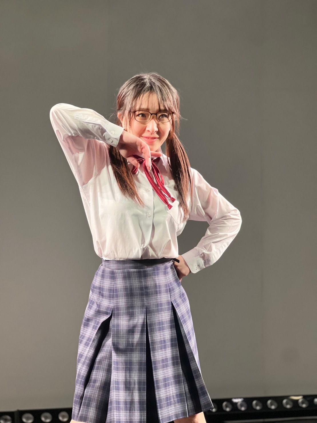 舞台「オプティーマへようこそ！」で初主演を務める中冨杏子
