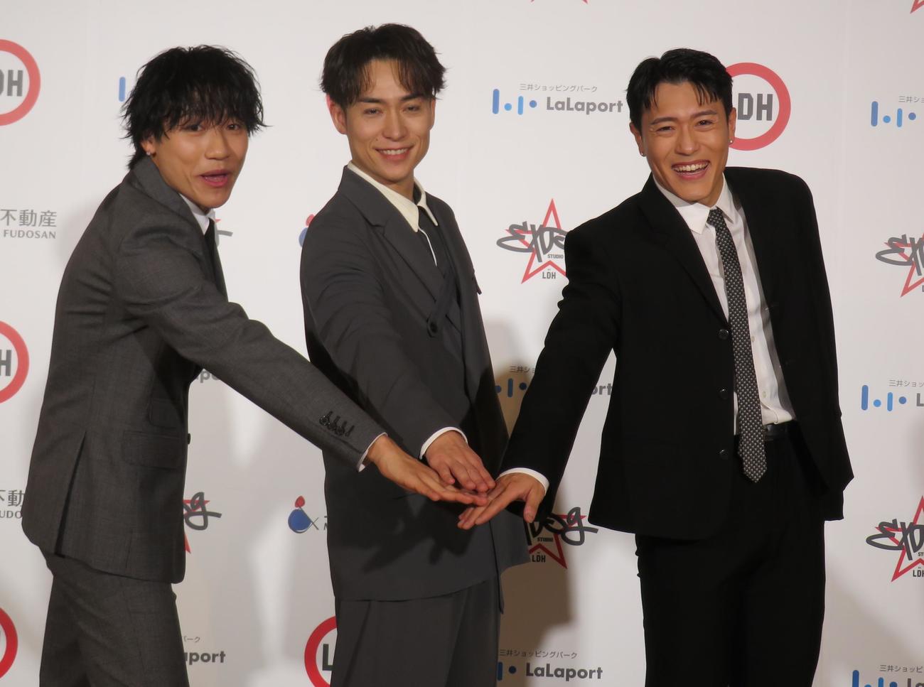 「EXPG STUDIO」船橋校の開校記者会見を行った、左からGENERATIONS小森隼、EXILE TETSUYA、GENERATIONS中務裕太