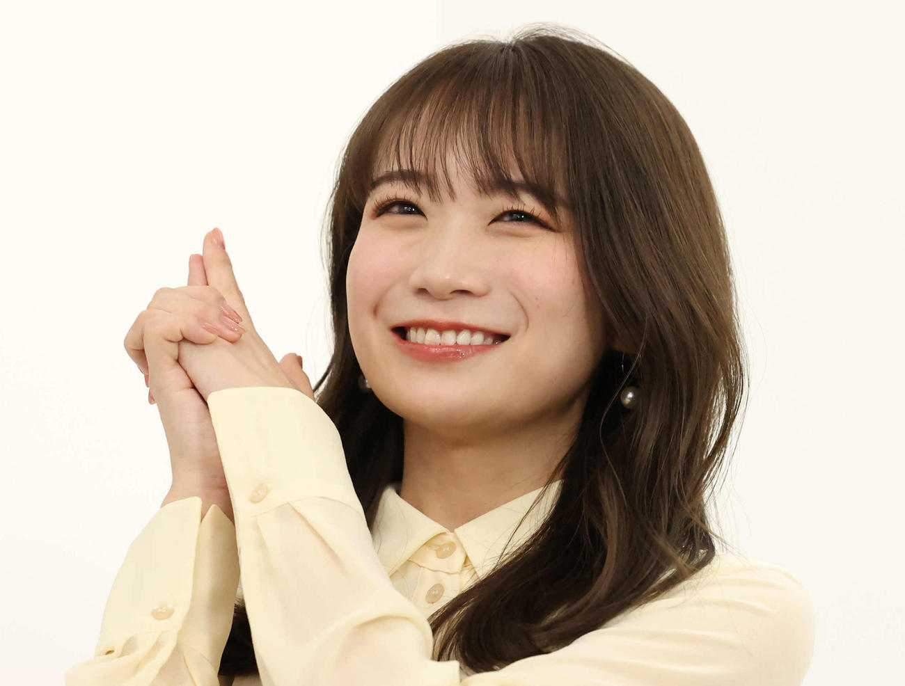 秋元真夏（2023年2月撮影）