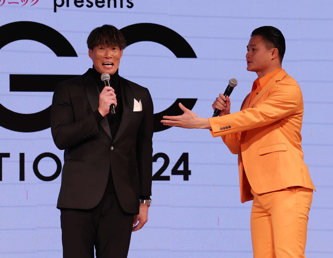 「TGC AUDITION 2024」公開ドラフト会議に登壇した糸井嘉男氏（左）とティモンディ高岸宏行（撮影・宮地輝）