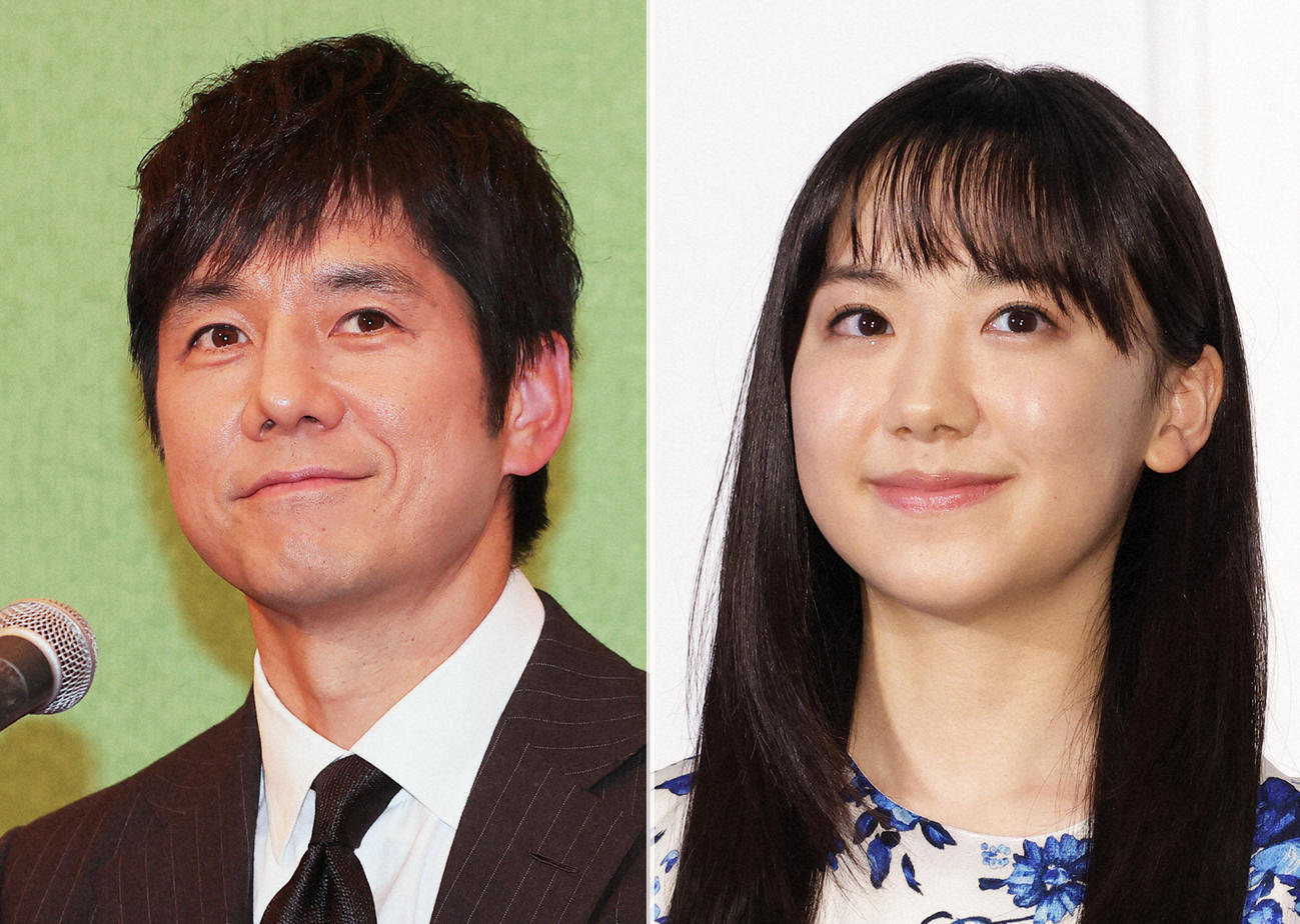 西島秀俊（左）と芦田愛菜